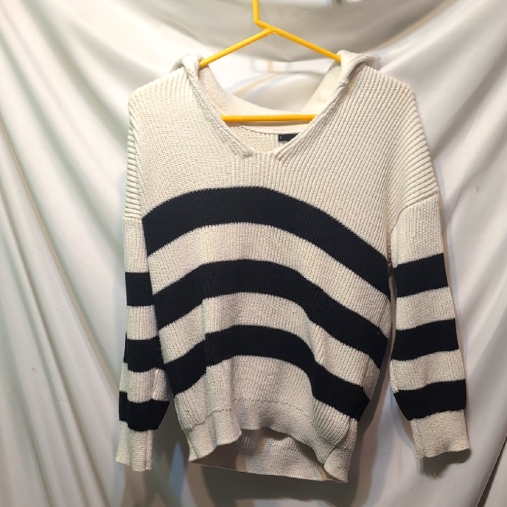 Soon Striped Black and White Women's Maternity Sweater Size Small